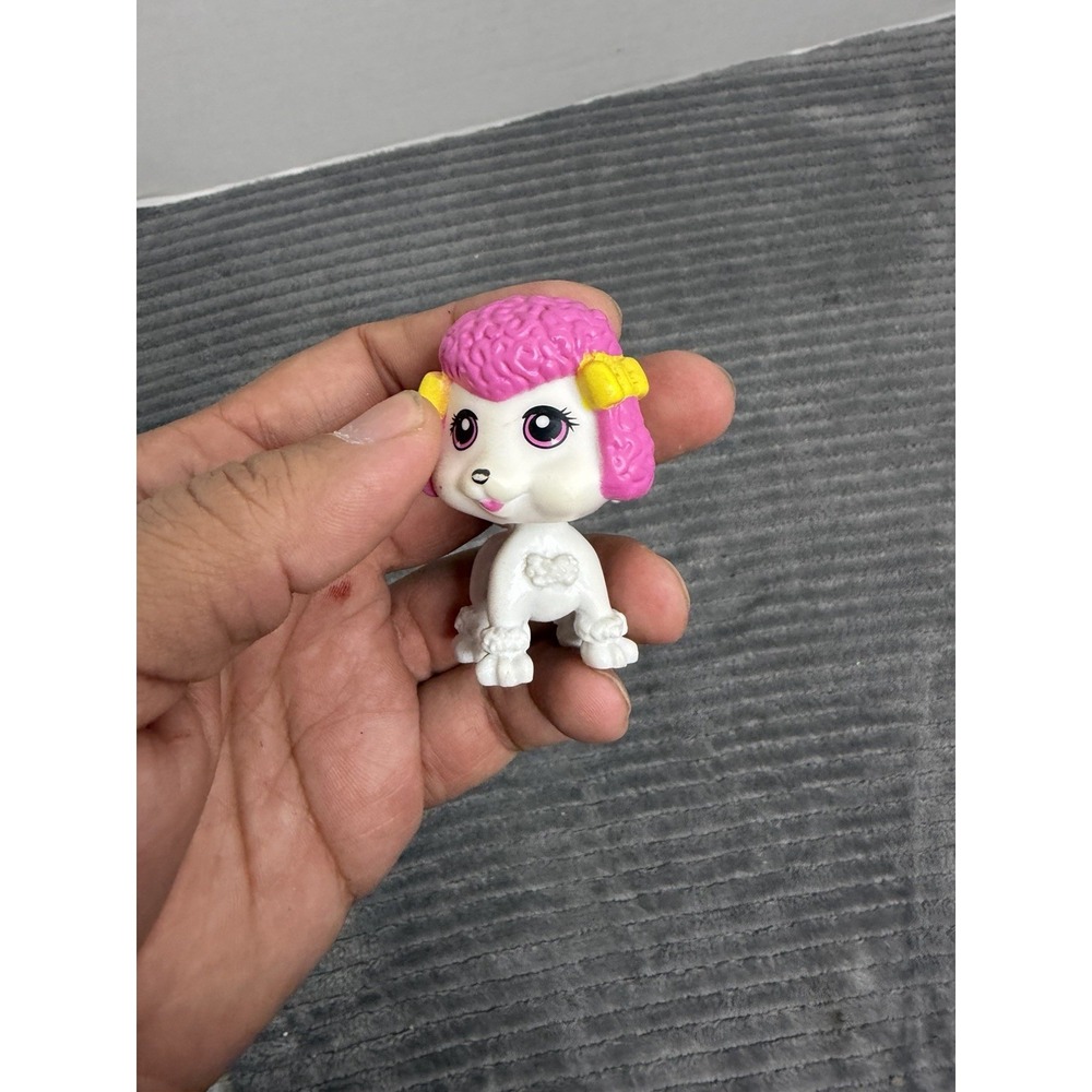 Chic Boutique - My Pet Pals - Pink Poodle - Swivel Head, Yellow Bows - 2" Figure
